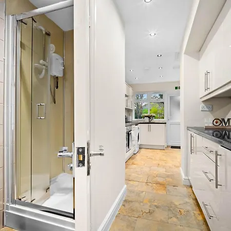 Villa Harborne House, Perfect For Contractors & Families, Sleeps 8 à Birmingham Extérieur photo