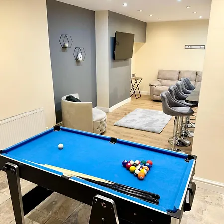 Villa Harborne House, Perfect For Contractors & Families, Sleeps 8 à Birmingham Extérieur photo